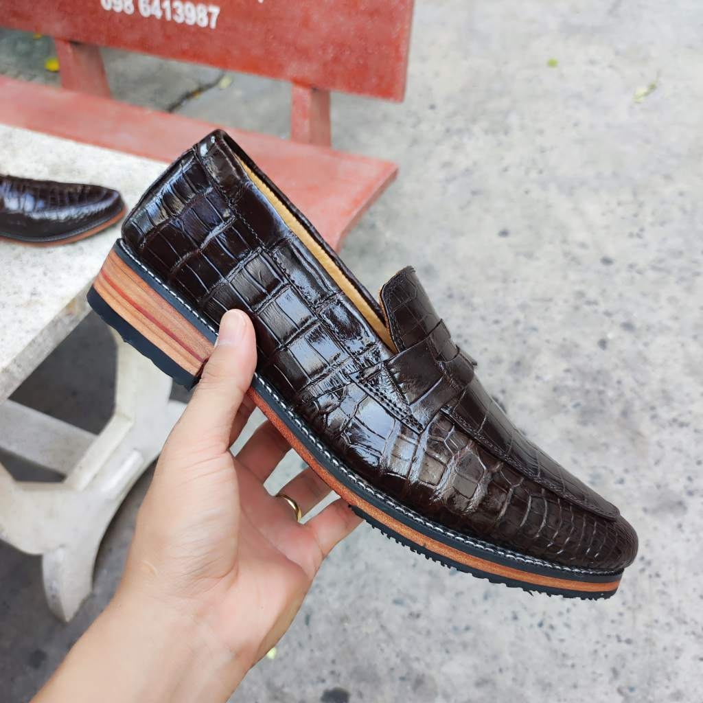 Giày lười đế Tây mũi nhọn mang phong cách trẻ trung!