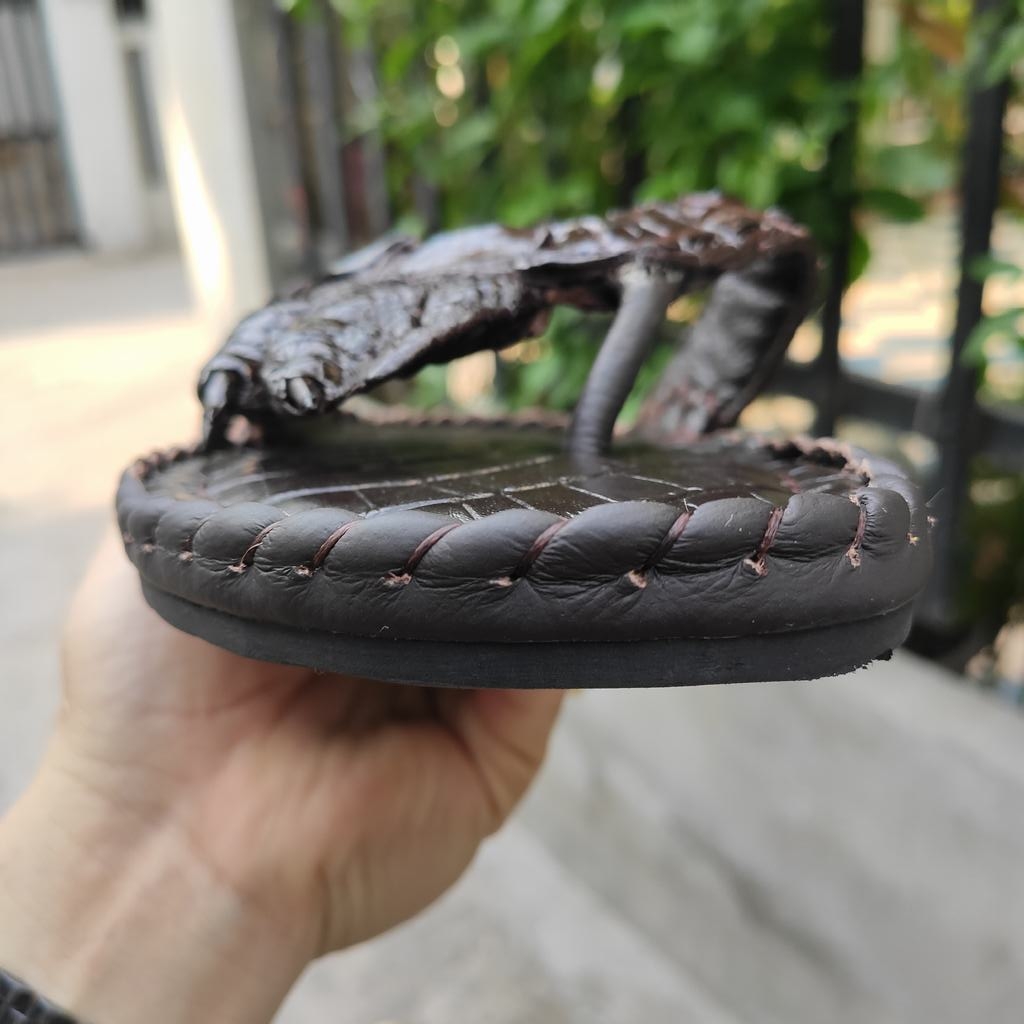 [ĐẸP PHONG CÁCH..] Dép kẹp nam gai đuôi cá sấu có gắn móng