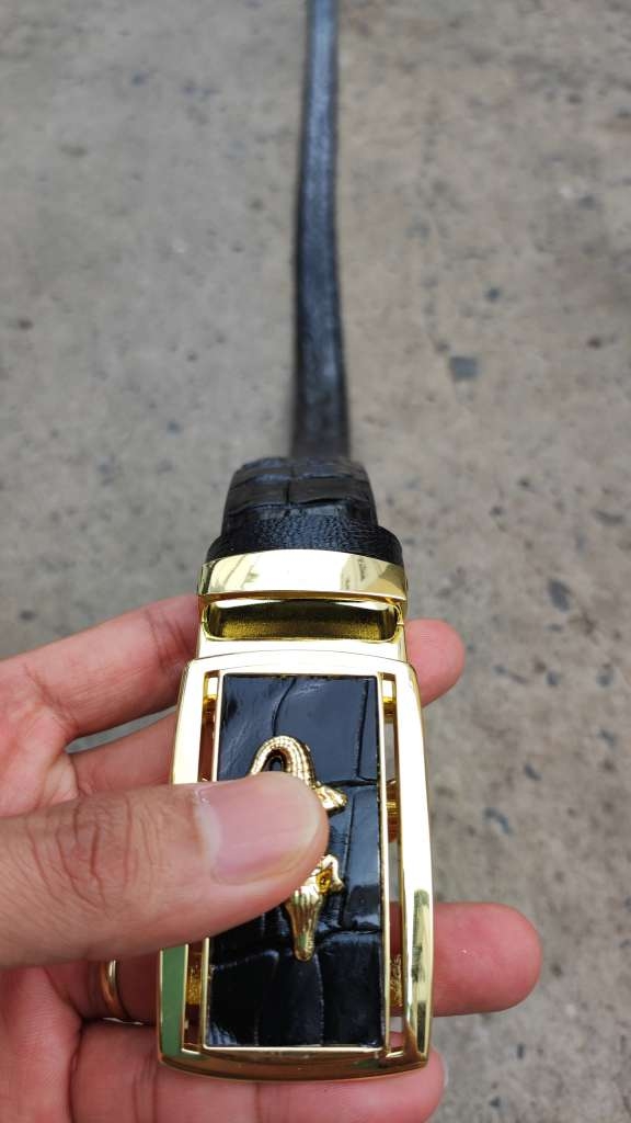Thắt lưng Cá sấu Bông hông rất Mềm Và Bền TS111V (mặt vàng)