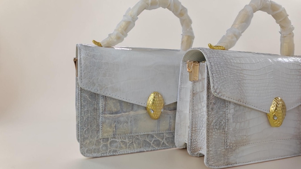 Túi da cá sấu Khóa rắn cực CHẤT. Da bụng cá sấu Bạch tạng!