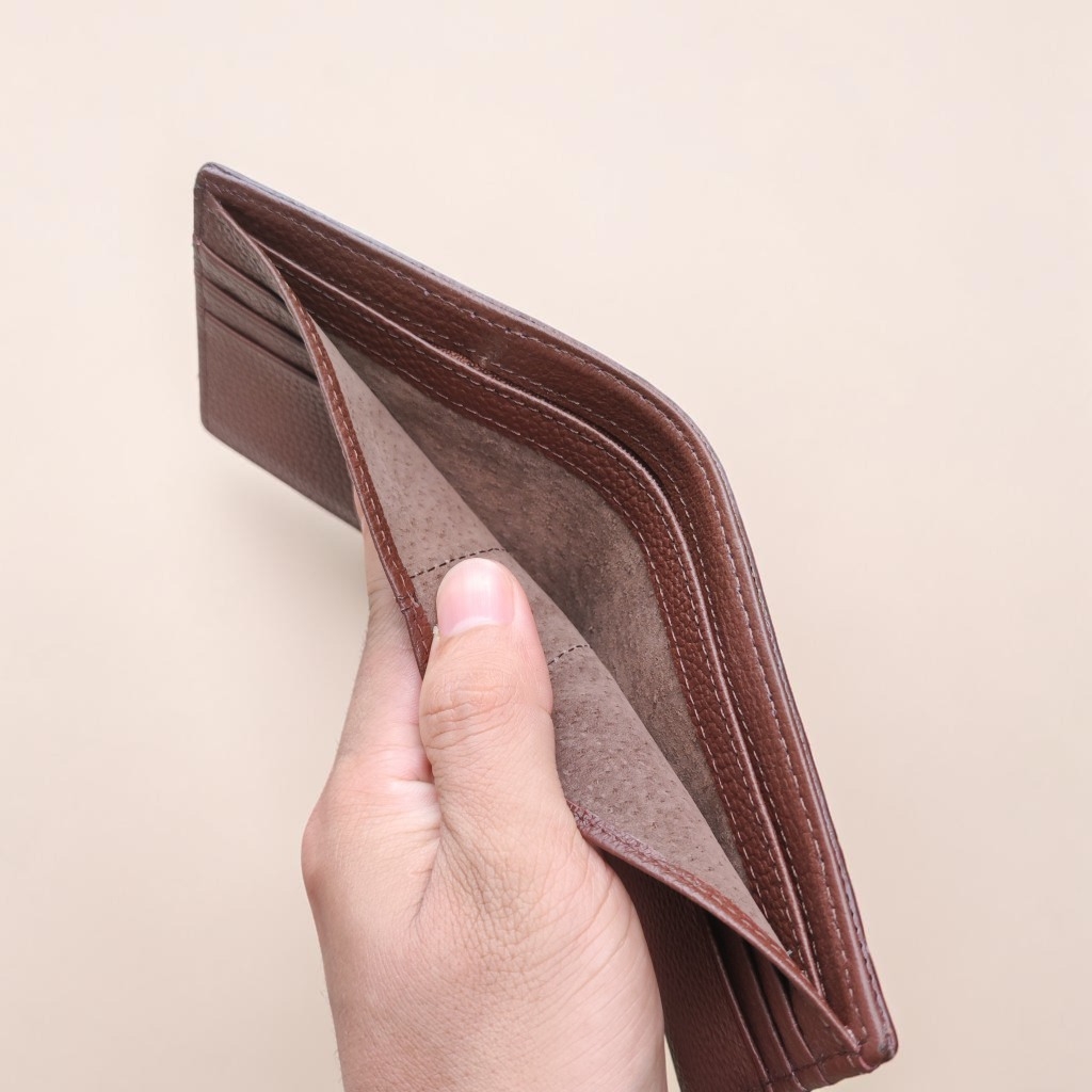 Ví cá sấu MINI size 10.5*8.5 cm gọn nhẹ. Da bụng cá sấu mềm và bền!