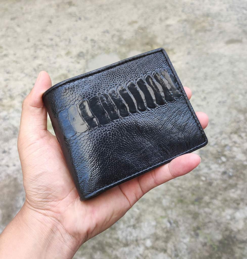 Ví đà điểu dáng ngang. Da bắp lớn đẹp chất!