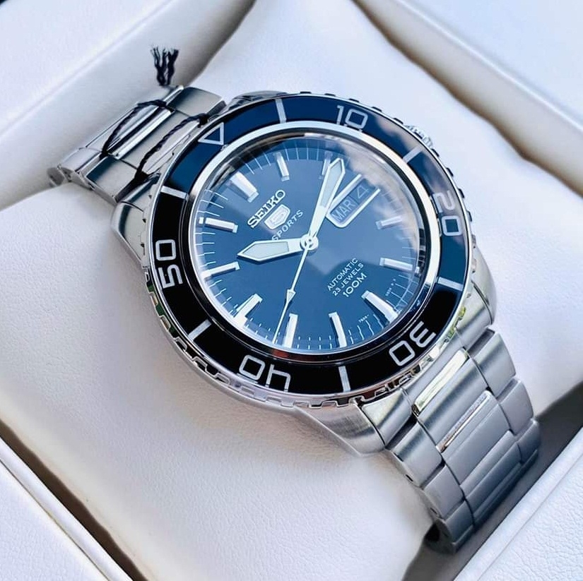 seiko 5 sports snzh55k1