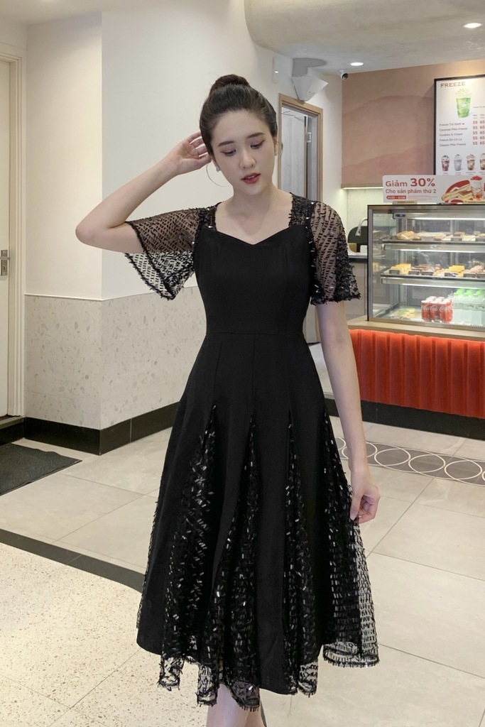 Váy đầm nhung đính trai cổ Black