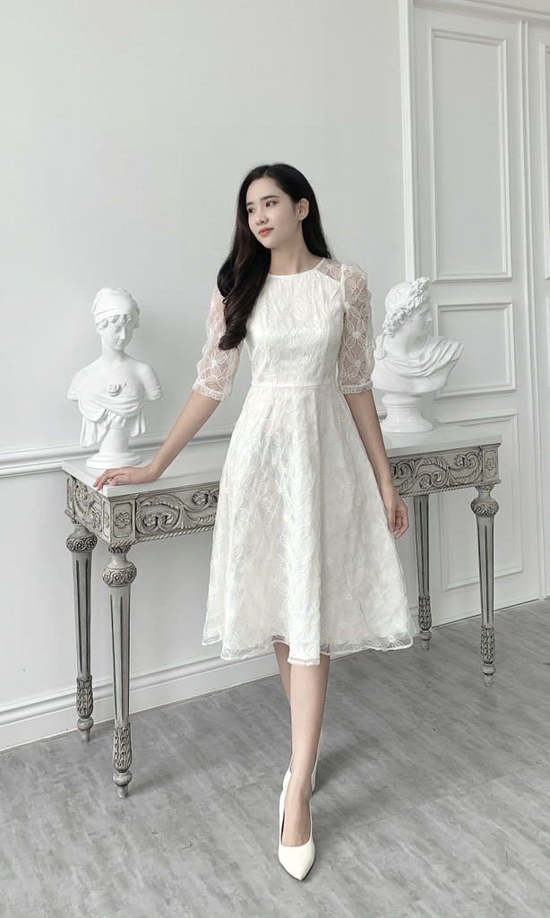 Chân váy trắng midi dáng xòe thêu hoa CV07-09 | Thời trang công sở K&K  Fashion