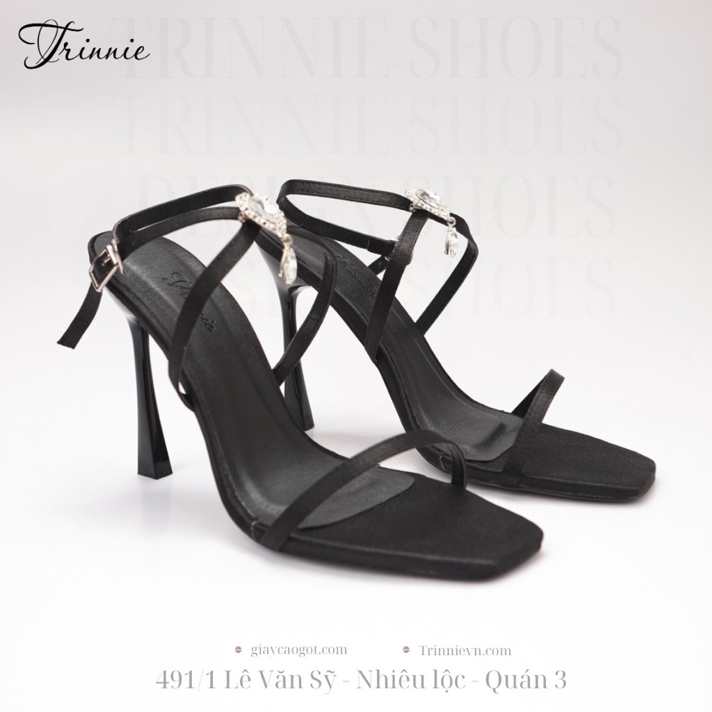 EVA sandal dây đá đen