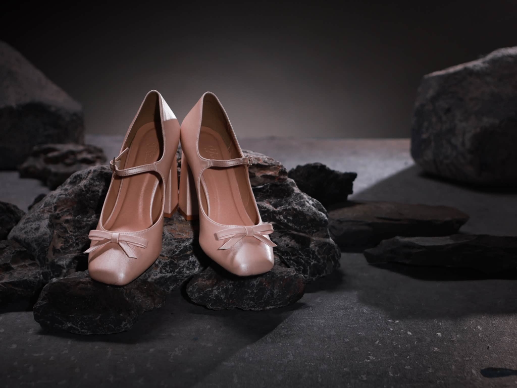 Sovereign femme pump mũi vuông satin hồng 9cm