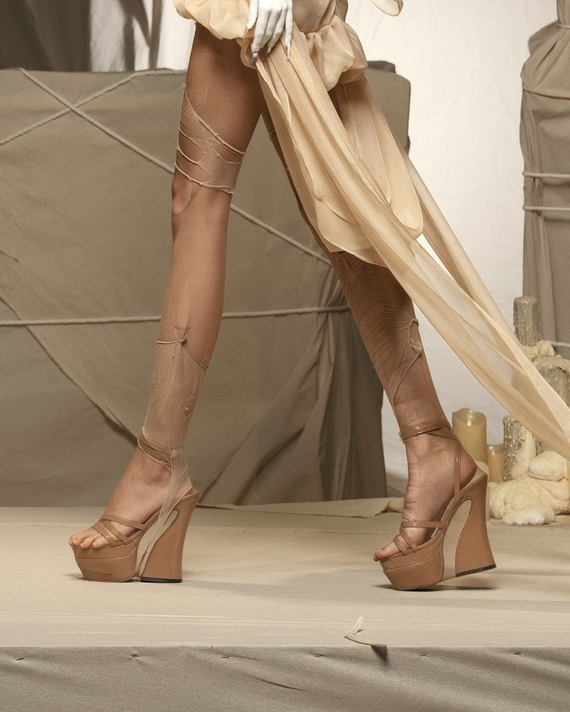 Eva sandal đúp 15cm đen bóng
