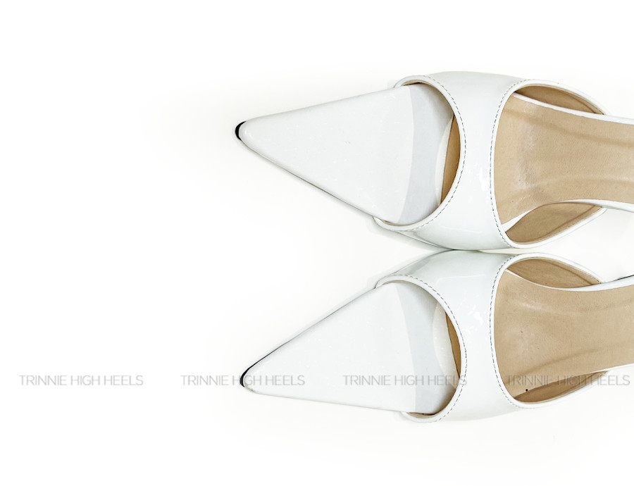 Souvenir Sandal Siêu Nhọn 3D Trắng