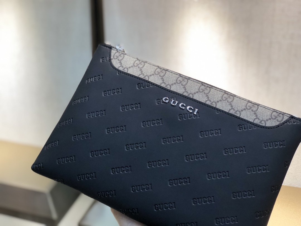 gucci hand clutch