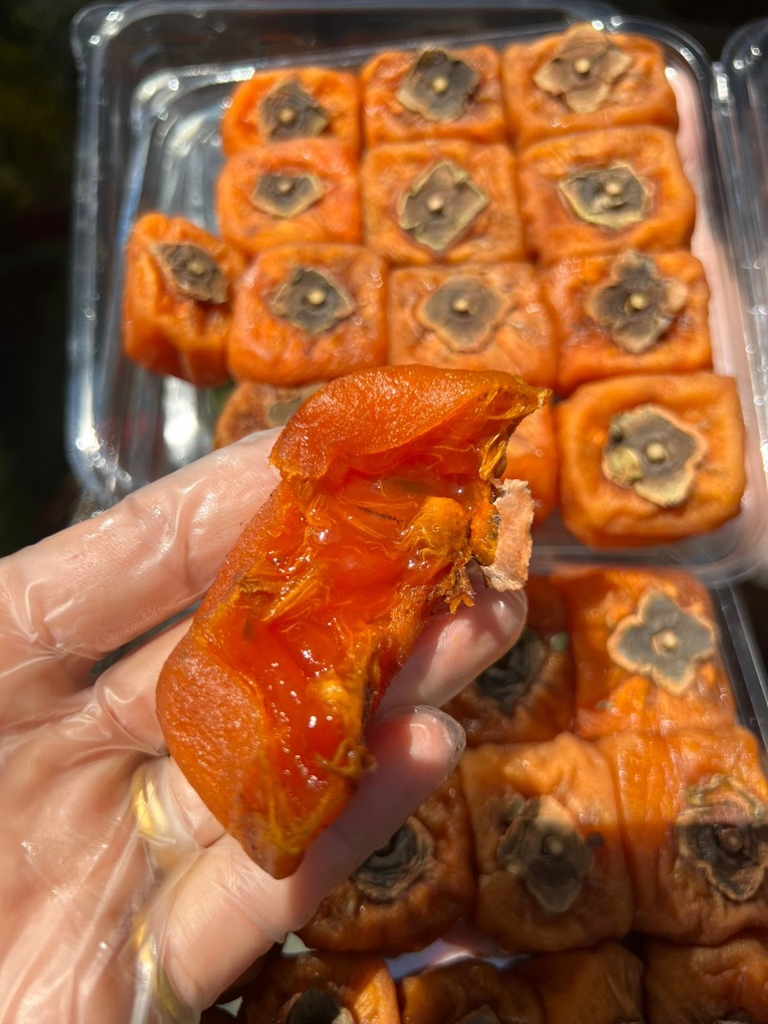 Hồng Vuông Đồng Treo Gió Nguyên Kem (500g)