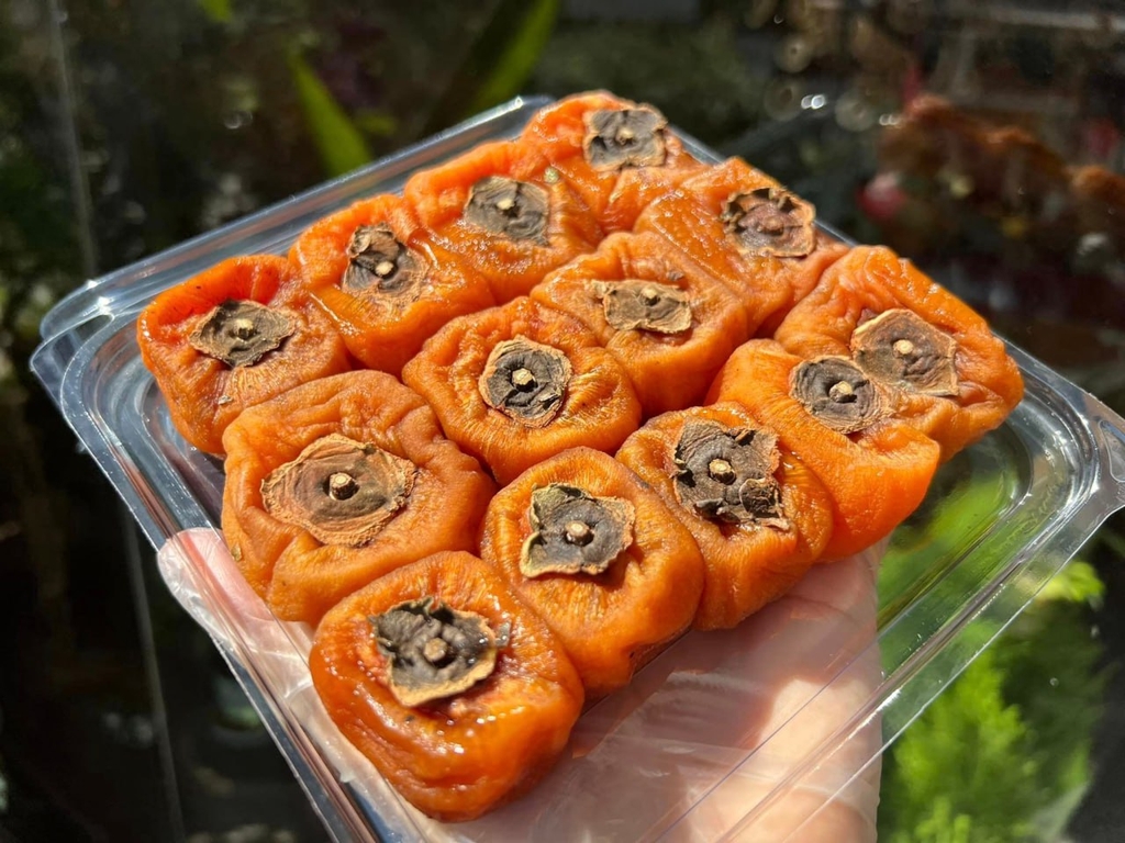 Hồng Vuông Đồng Treo Gió Nguyên Kem (500g)