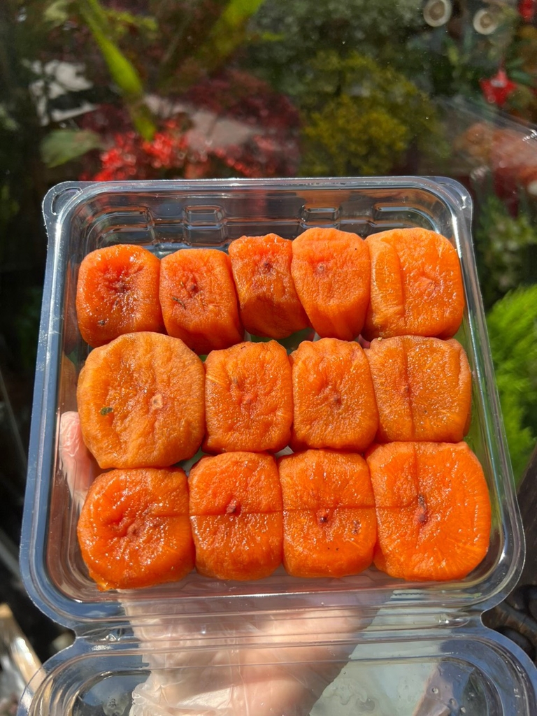 Hồng Vuông Đồng Treo Gió Nguyên Kem (500g)