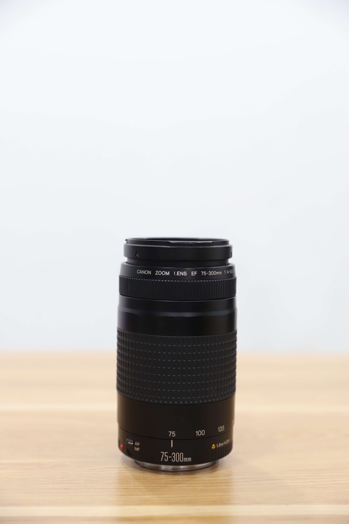 Canon EF 75-300mm f/4-5.6 II | Máy Ảnh Cũ Hà Nội Canon EF 75-300mm f/4-5.6 II | Máy Ảnh Cũ Hà Nội