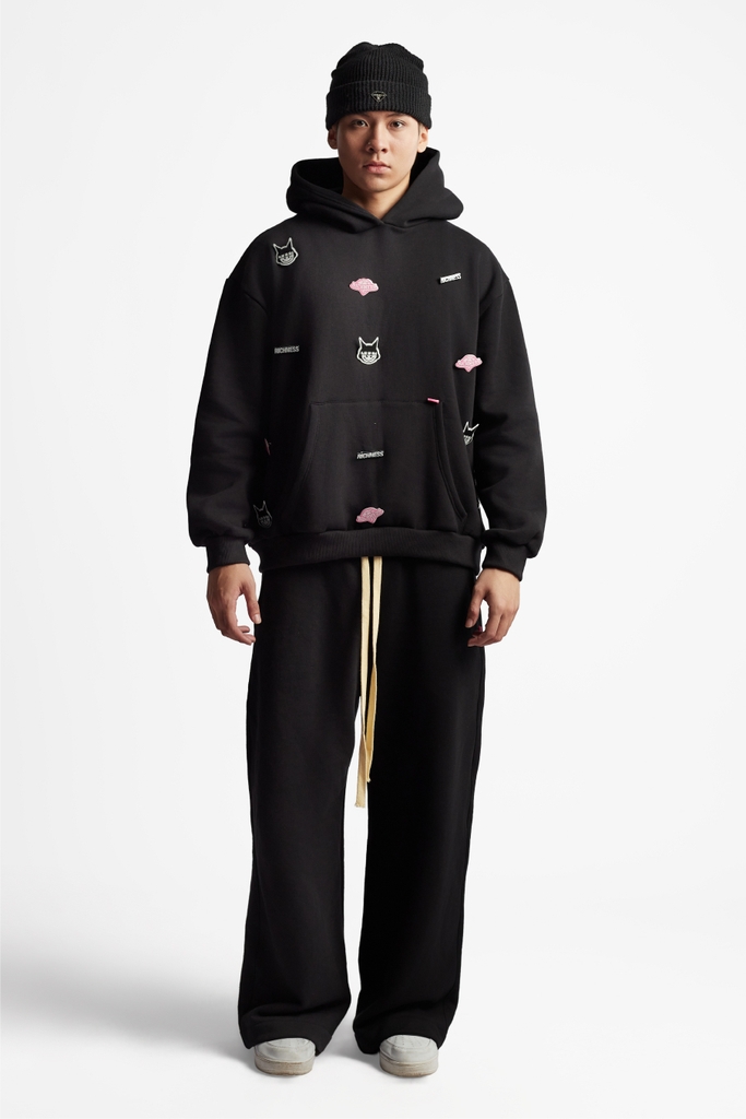 RICHNESS ESSENTIAL HOODIE BOXY + 3 PIN ICONIC ( BLACK )