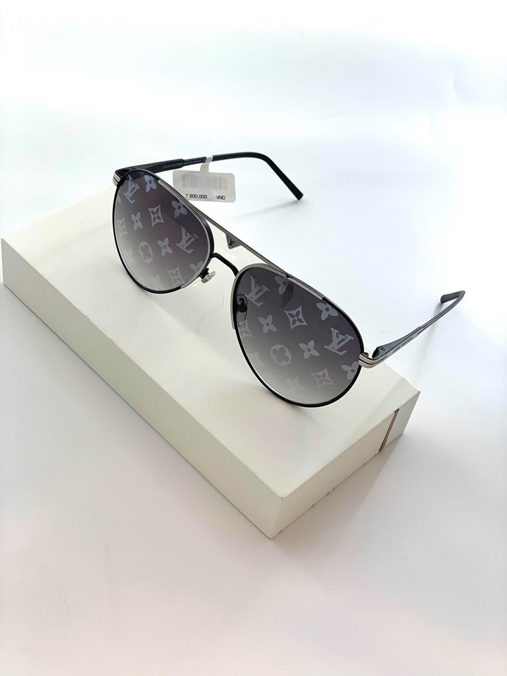 Mắt Kính Louis Vuitton Portland Sunglasses Z1273W  Centimetvn