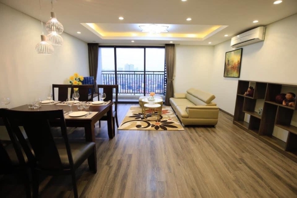 2 rooms apartment for rent in HongKong Tower