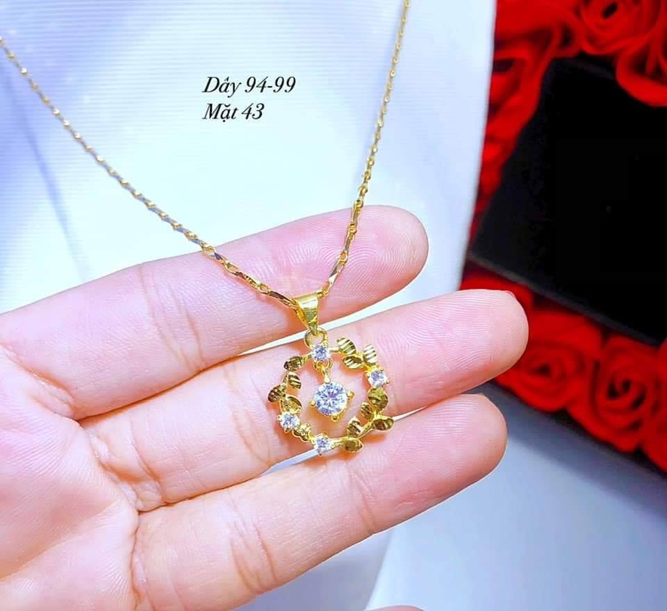 Dây chuyền nguyệt quế vàng 10k (cả dây + mặt)