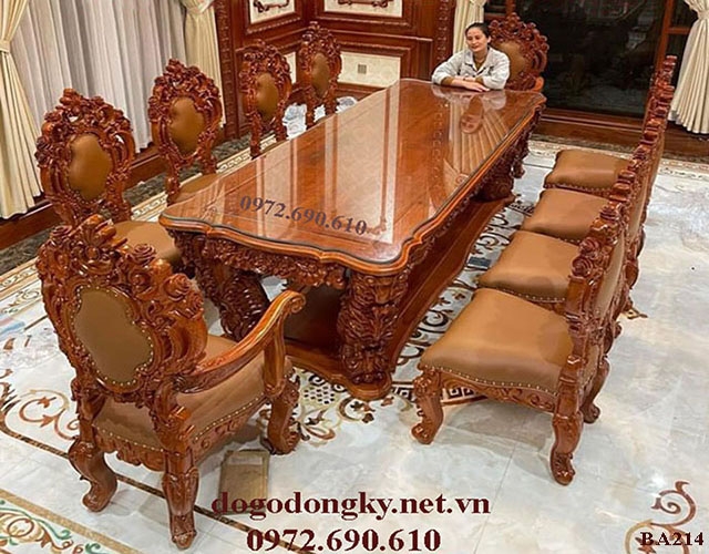 CHOÁNG】 Bàn Ghế Ăn Tân Cổ Điển Bọc Da Bò Giá Gần 200 Triệu BA214 Choáng】 Bàn Ghế Ăn Tân Cổ Điển Bọc Da Bò Giá Gần 200 Triệu Ba214