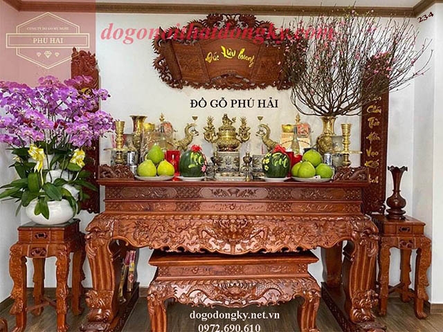 Mẫu Bàn Thờ Gia Tiên Chạm Tứ Linh Gỗ Gõ Đỏ St234