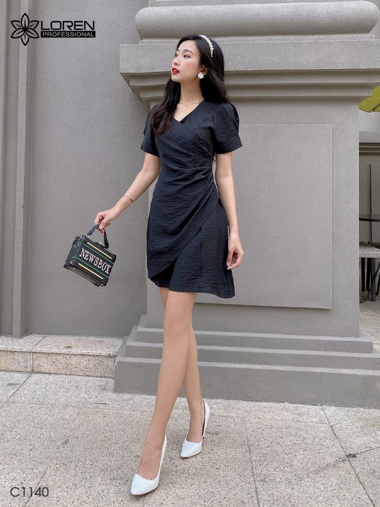 Đầm LOREN xòe cổ chéo đen C1140