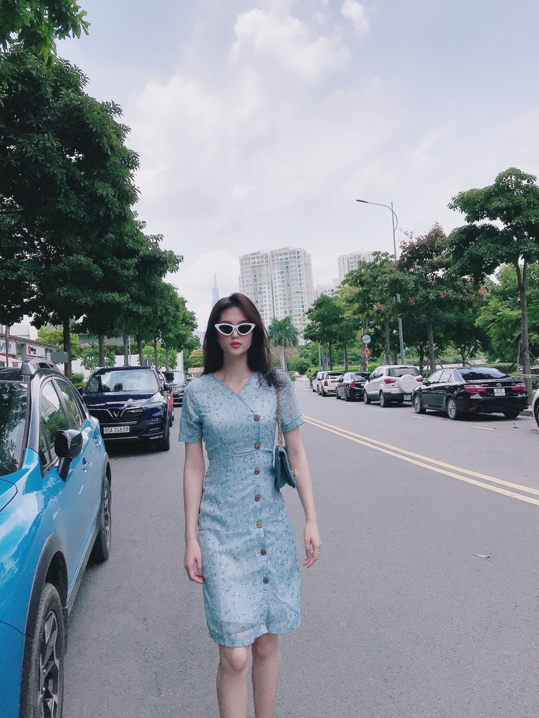 Đầm LOREN hoa cúc xanh C1133