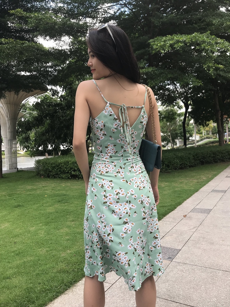 Đầm LOREN 2 dây hoa cúc xanh C1132