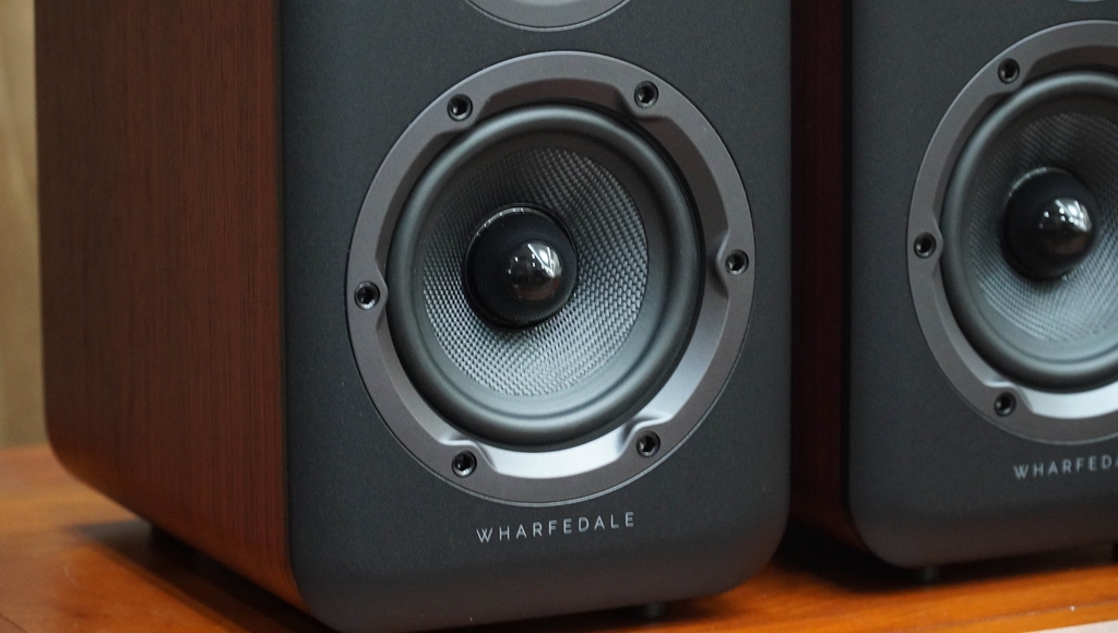 Loa nghe nhạc Wharfedale D320