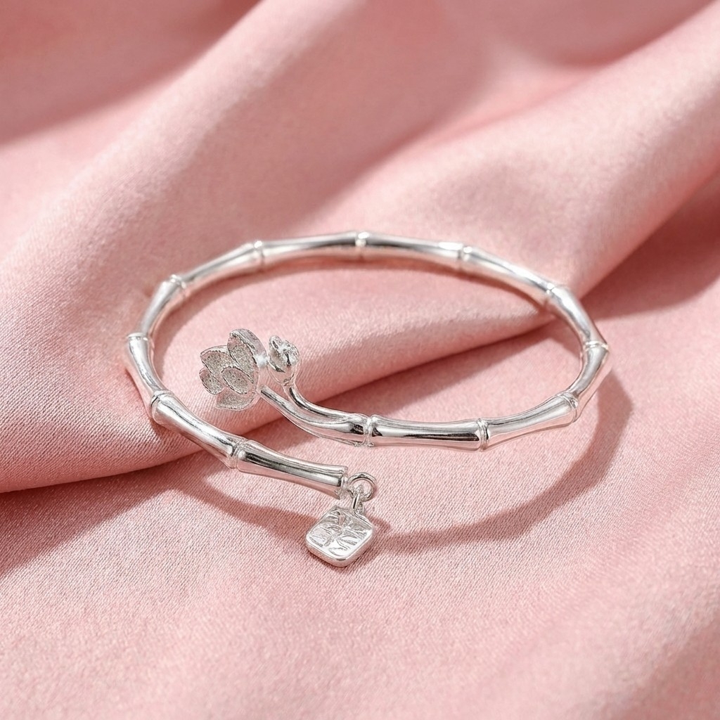 Vòng Tay Bạc Kiềng Trúc Hở Hoa Sen - Vòng Đặc Bạc Nguyên Chất - VTBKTHHS0030