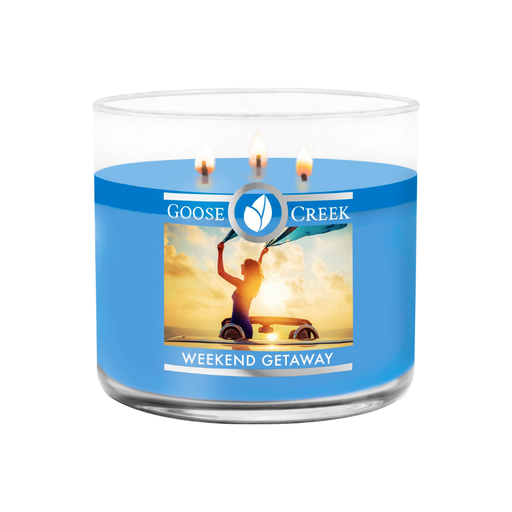 Combo - Mua 3 nến ly 3 bấc sáp đậu nành dòng Aromatherapy tặng 2 tinh dầu treo thơm xe và 2 hộp diêm