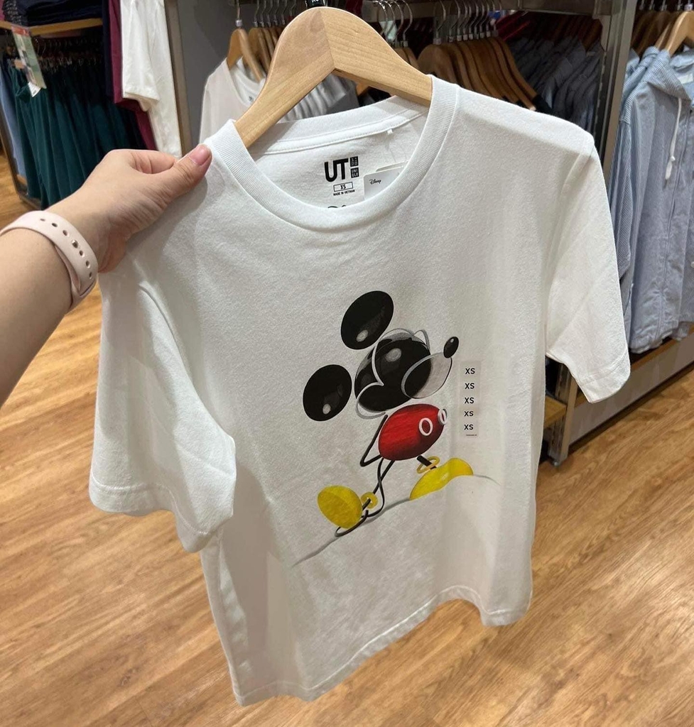Áo phông Uniqlo nữ mầu trắng Mickey đen 00 White  UNI JAPAN