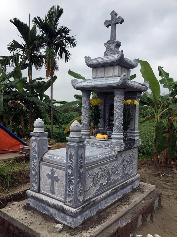 Mộ đá 05