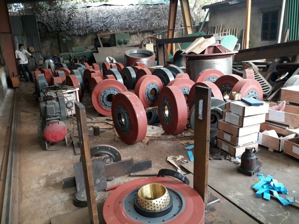 Bánh xe cửa van - Thép đúc C45 40X 65Mn