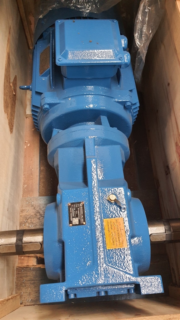 Động cơ, hộp giảm tốc