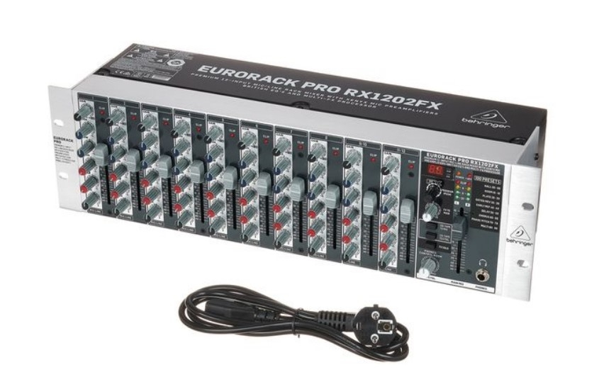 Behringer RX1202FX V2