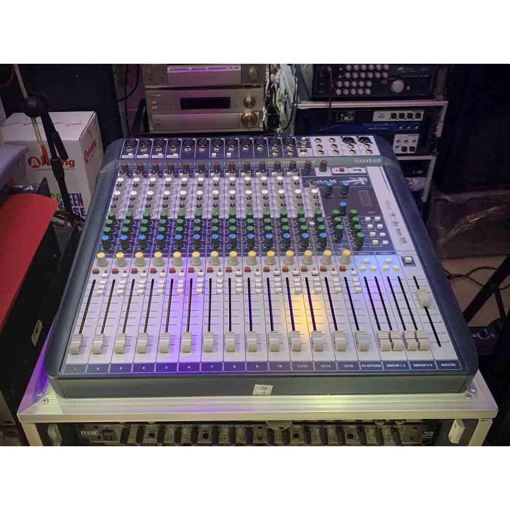 Soundcraft Signature 16