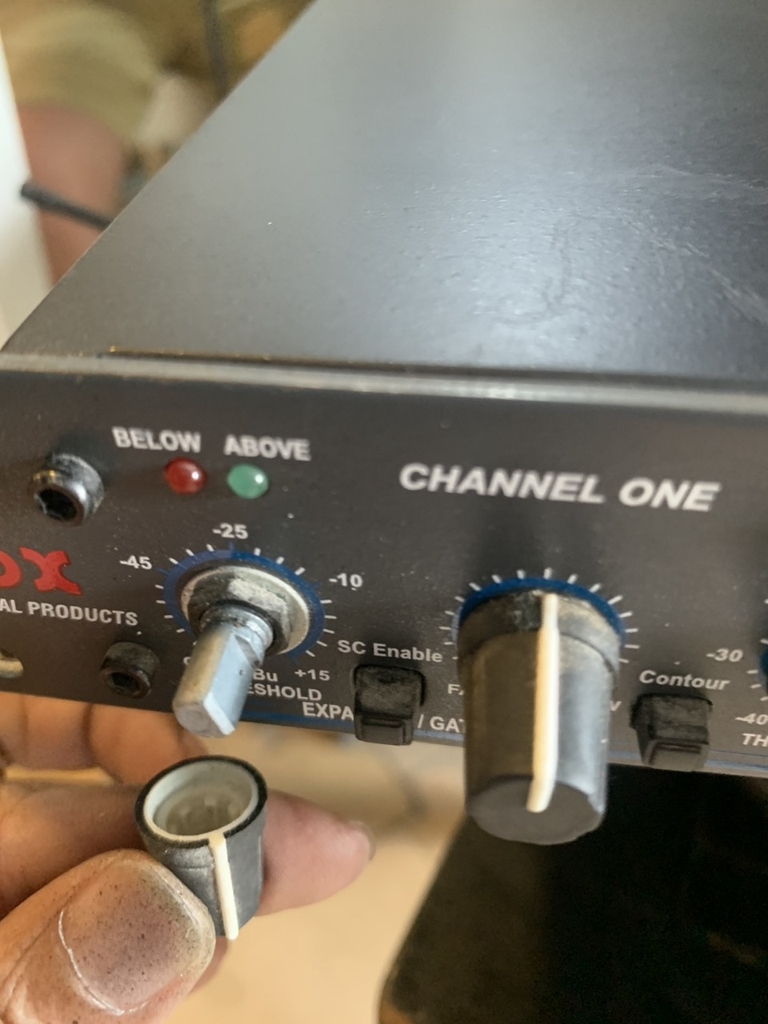 (Đã bán) USED dbx 166XL Chính Hãng II 2-Channel Compressor/Limiter/Gate