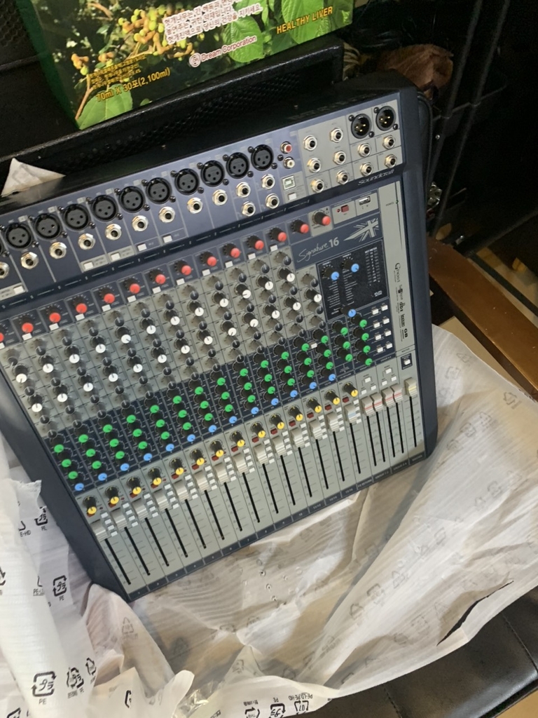 Soundcraft Signature 16 (CHN-CHINA)