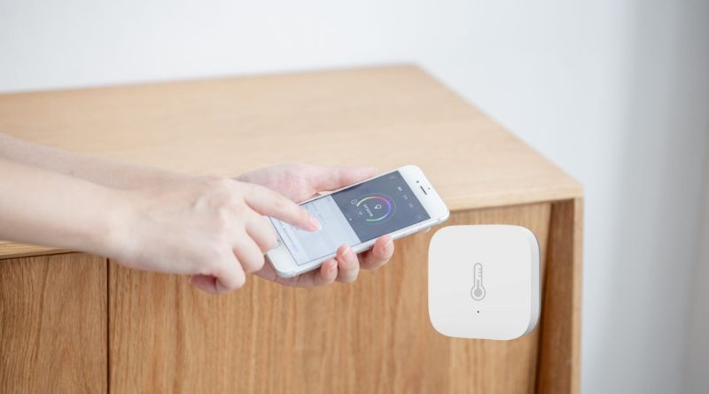 Cảm biến nhiệt độ và độ ẩm