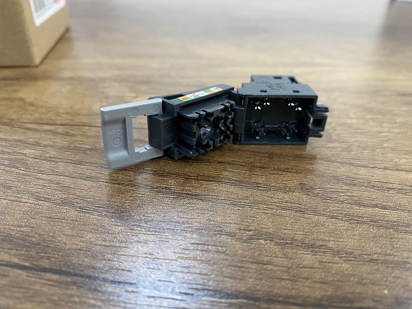 632909 - Nhân ổ cắm mạng Cat6 Legrand Techlink - Phân phối Legrand tại ...