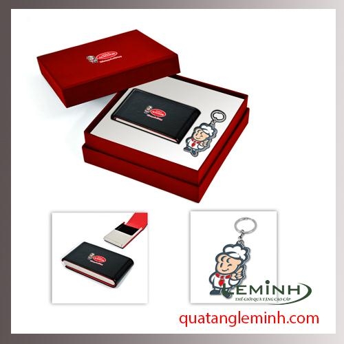 Bộ quà tặng - Giftset 2 sản phẩm hộp namecard + móc khóa