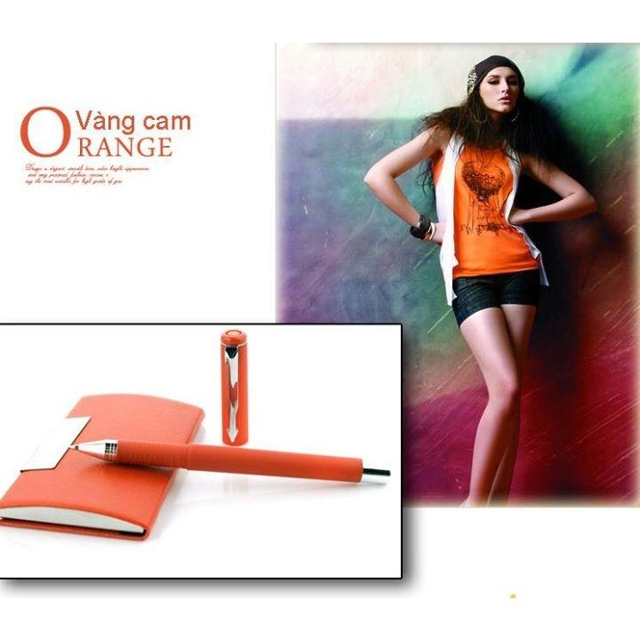 Bộ quà tặng gồm bút + hộp namecard