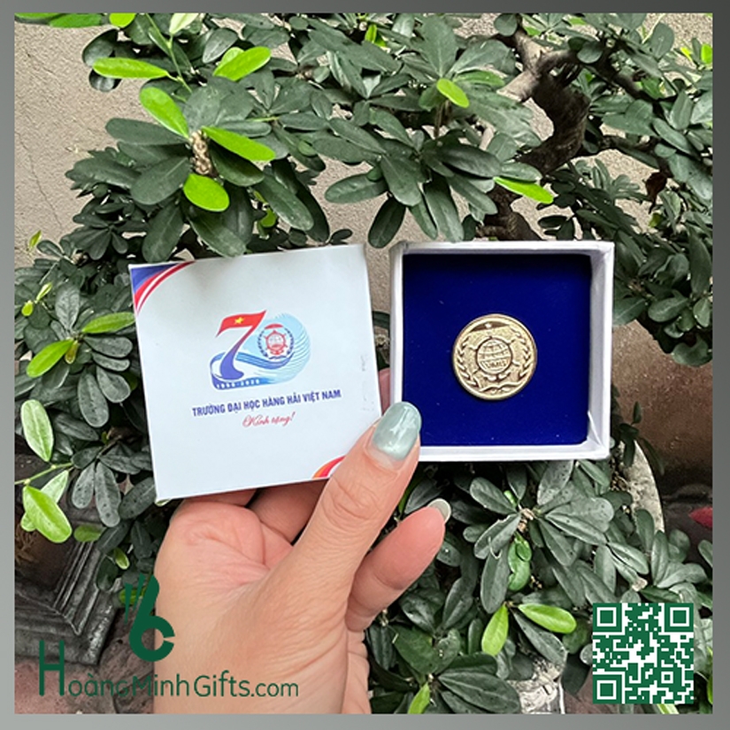 HUY HIỆU CÀI ÁO MẠ VÀNG - KHÁCH HÀNG ĐẠI HỌC HÀNG HẢI