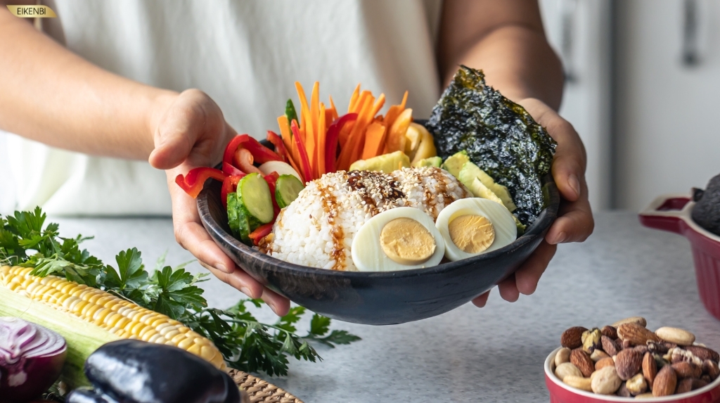 Kết hợp với chế độ ăn uống hợp lý