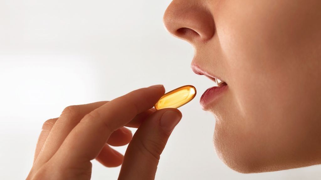 Những tác dụng phụ khi bổ sung Omega 3 có thể gặp ở dạ dày