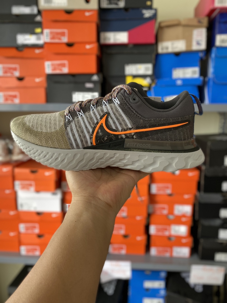 Giày chạy nam Nike React Infinity Run Flyknit 'Made From Sport' DC4577-001