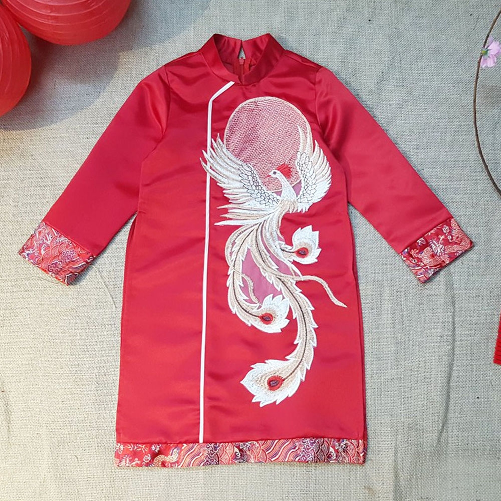Áo dài bé trai cách tân hình chim công siêu hot MamLa
