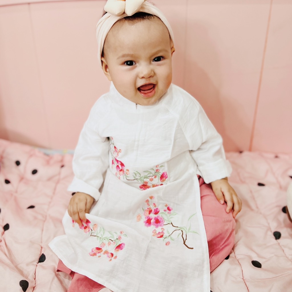 Áo dài bé gái thêu hoa truyền thống chất tơ đũi mềm mịn mát áo kèm quần MamLa