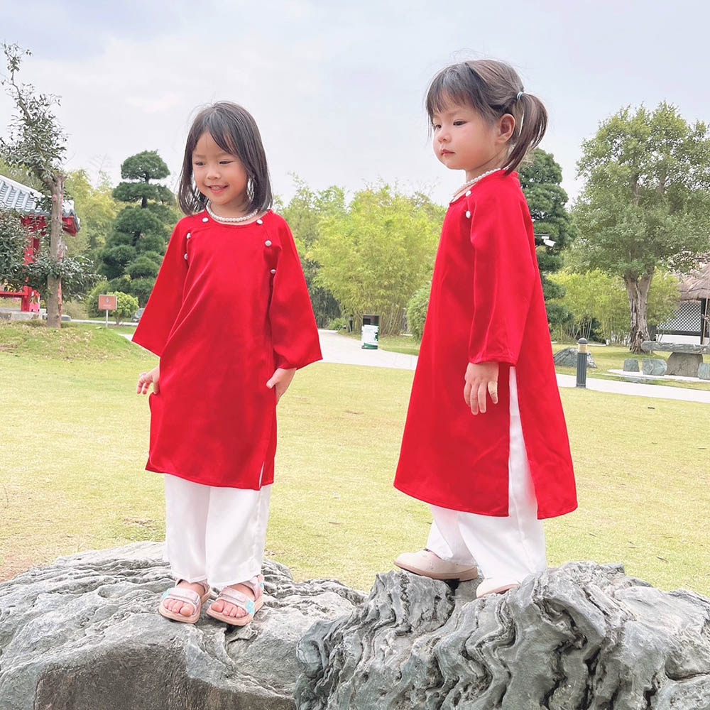 Áo dài lụa trơn bé gái kèm quần tặng dây chuyền ngọc chất liệu mềm mát truyền thống cổ tròn MamLa