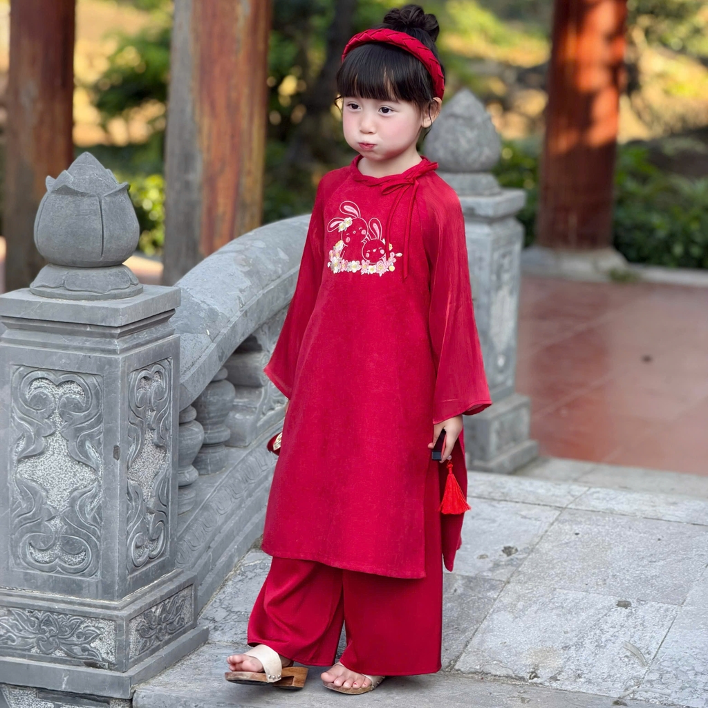Bộ áo dài bé gái nhung tăm mềm mịn thêu Thỏ Ngọc áo kèm quần MamLa CC211